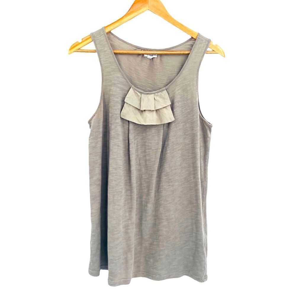 Generra taupe tan ruffle detail tank size medium